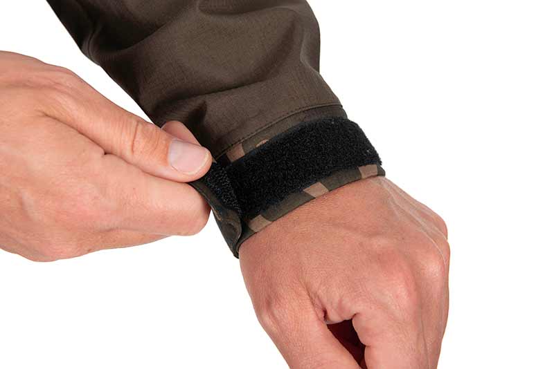 Fox Camo Khaki RS 10K - Regenjas - dé KarperCentrale