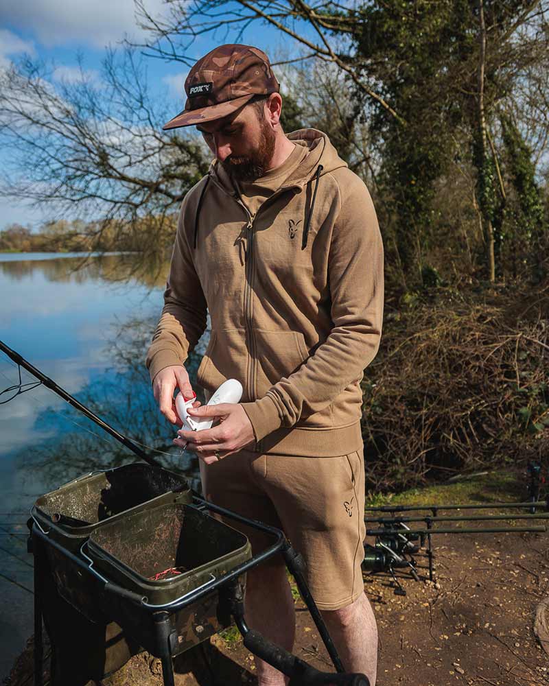 Fox Collection LW Zip Hoody Tan Ltd - dé KarperCentrale